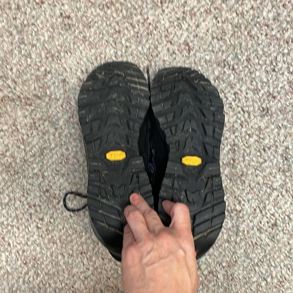 Arc’teryx women’s goretek boots - Picture 11 of 11